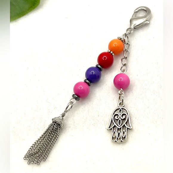 Bag charm - Colorful Hamsa Hand Bag Charm with premium Metal charms and chain - Picture 4 of 6